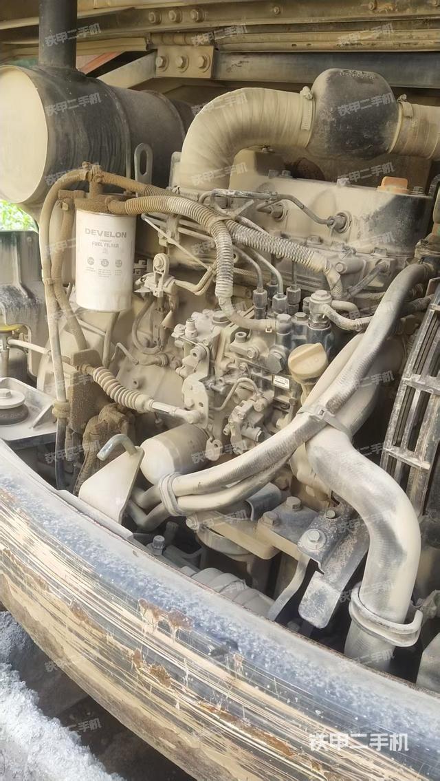 發(fā)動(dòng)機(jī)室（上車部件）