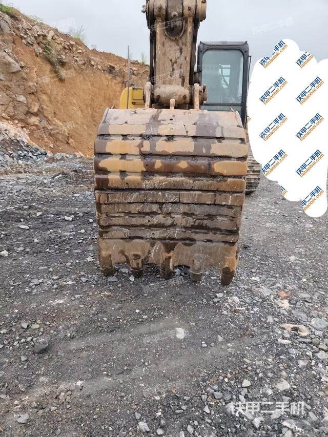 大臂整體?右側(cè)(工作和回轉(zhuǎn)裝置) 大臂整體?右側(cè)(工作和回轉(zhuǎn)裝置)