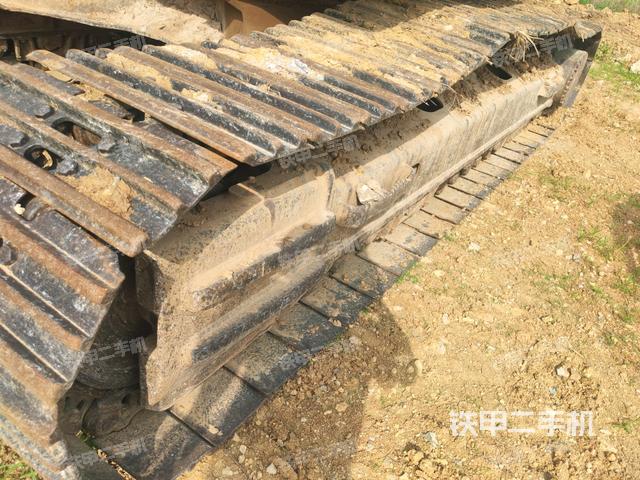 右側(cè)履帶整體(行走機(jī)構(gòu)) 右側(cè)履帶整體(行走機(jī)構(gòu))