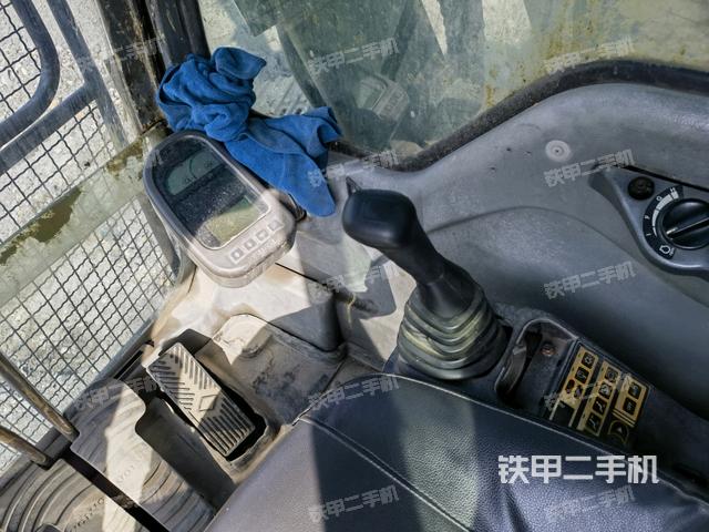 顯示屏?(駕駛室部分) 顯示屏?(駕駛室部分)
