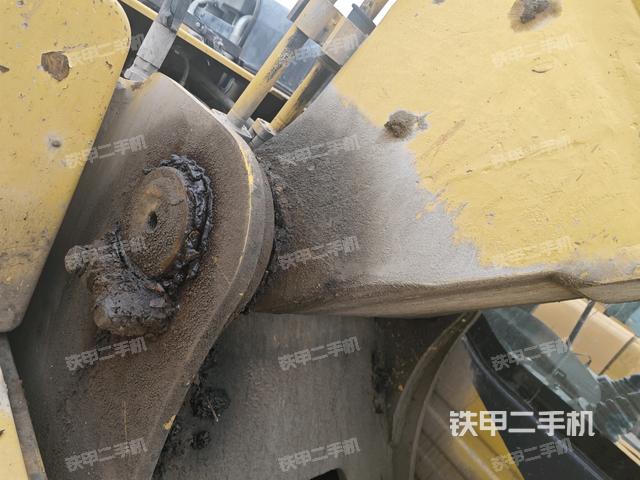 大臂根部?斜視(工作和回轉(zhuǎn)裝置) 大臂根部?斜視(工作和回轉(zhuǎn)裝置)