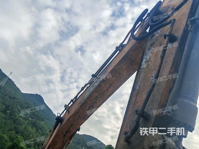 大臂整體?右側(cè)（工作和回轉(zhuǎn)裝置）