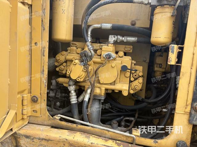 液壓泵室(大件艙室) 液壓泵室(大件艙室)