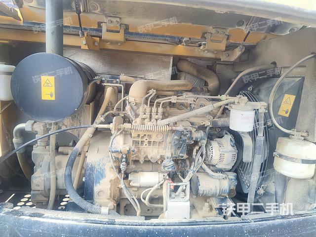 发动机整体俯视(整机外观) 发动机整体俯视(整机外观)