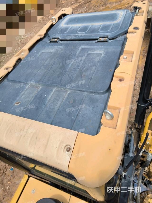 駕駛室頂部俯視(上車部件) 駕駛室頂部俯視(上車部件)