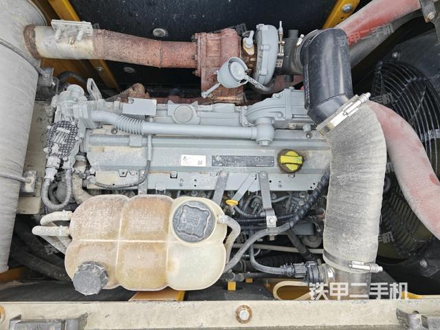 發(fā)動機室(上車部件) 發(fā)動機室(上車部件)