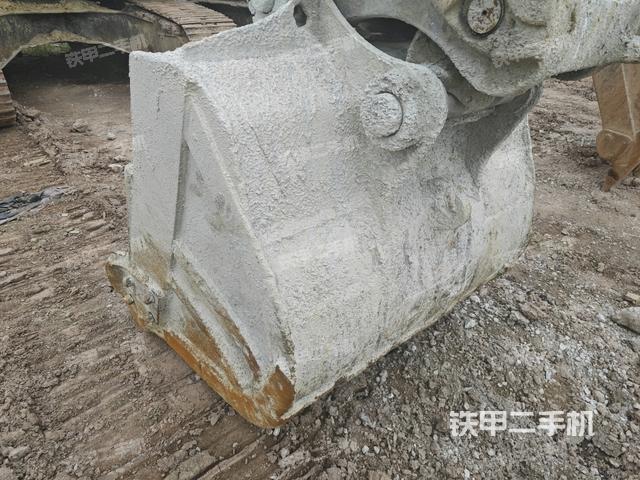 鏟斗45度(工作和回轉(zhuǎn)裝置) 鏟斗45度(工作和回轉(zhuǎn)裝置)
