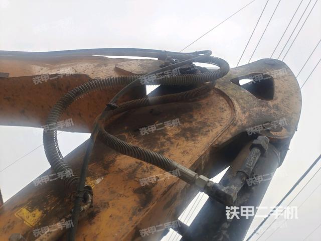小臂整體右前(工作和回轉(zhuǎn)裝置) 小臂整體右前(工作和回轉(zhuǎn)裝置)