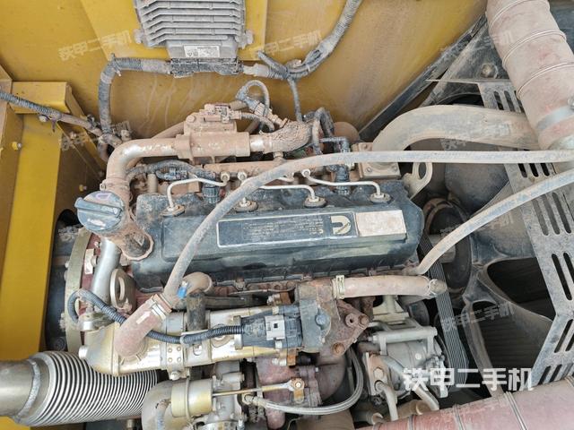 氣門室蓋螺絲特寫(上車部件) 氣門室蓋螺絲特寫(上車部件)