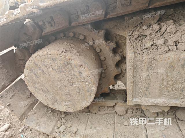 右驅(qū)動(dòng)輪(行走機(jī)構(gòu)) 右驅(qū)動(dòng)輪(行走機(jī)構(gòu))