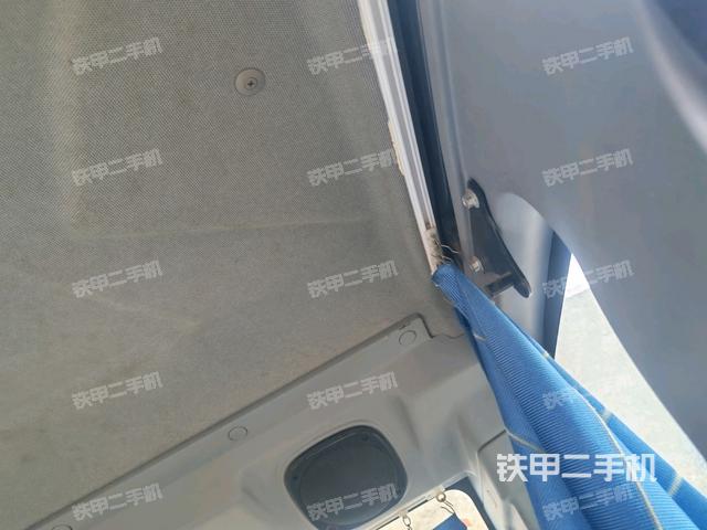 駕駛室正側(cè)（駕駛室部分）