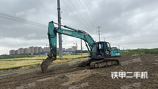 神钢SK200超8挖掘机实拍图片