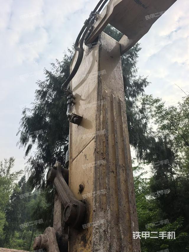 小臂整體左后（工作和回轉(zhuǎn)裝置）