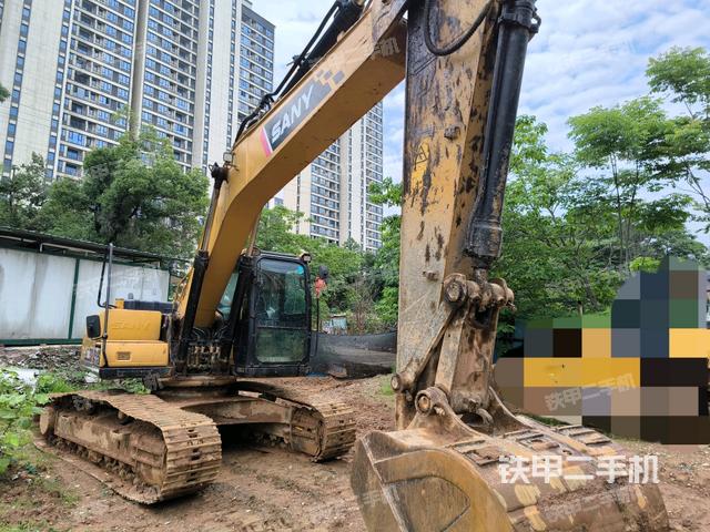 右前45(整機(jī)外觀) 右前45(整機(jī)外觀)