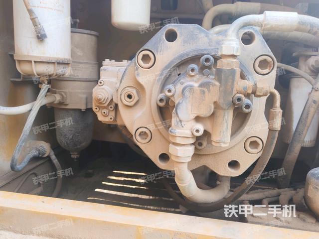 液壓泵斜45?左(大件艙室) 液壓泵斜45?左(大件艙室)