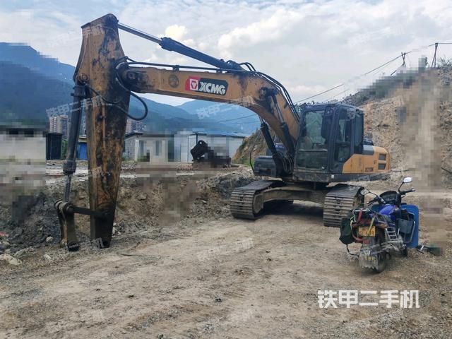 徐工XE200DA挖掘機(jī)