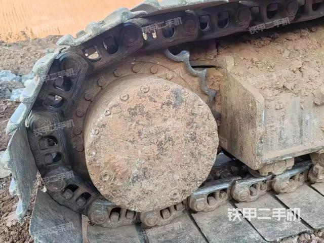 左側(cè)行走馬達(dá)蓋板(行走機(jī)構(gòu)) 左側(cè)行走馬達(dá)蓋板(行走機(jī)構(gòu))