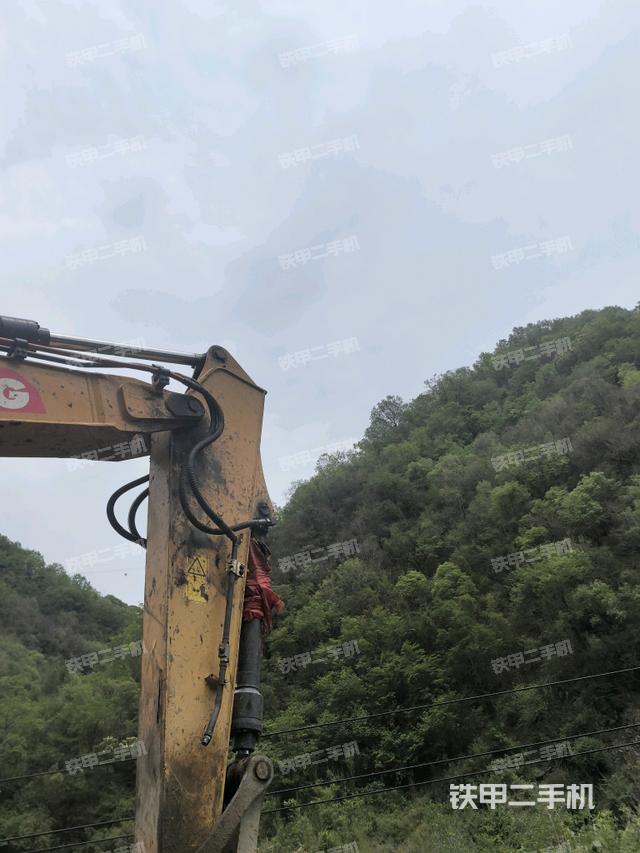 小臂整體右前(工作和回轉(zhuǎn)裝置) 小臂整體右前(工作和回轉(zhuǎn)裝置)