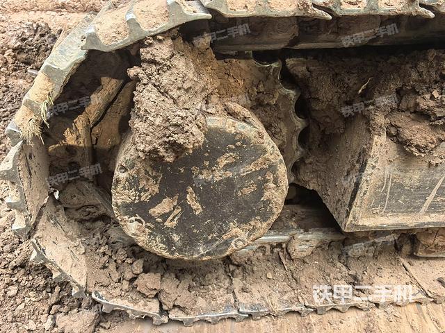 右驅(qū)動(dòng)輪（行走機(jī)構(gòu)）