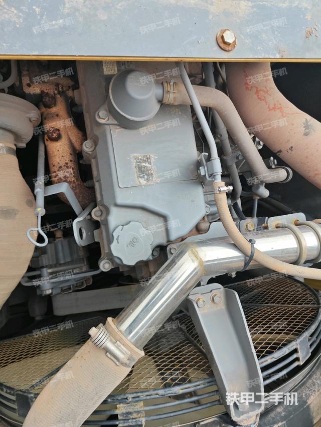 增压器特写(上车部件) 增压器特写(上车部件)