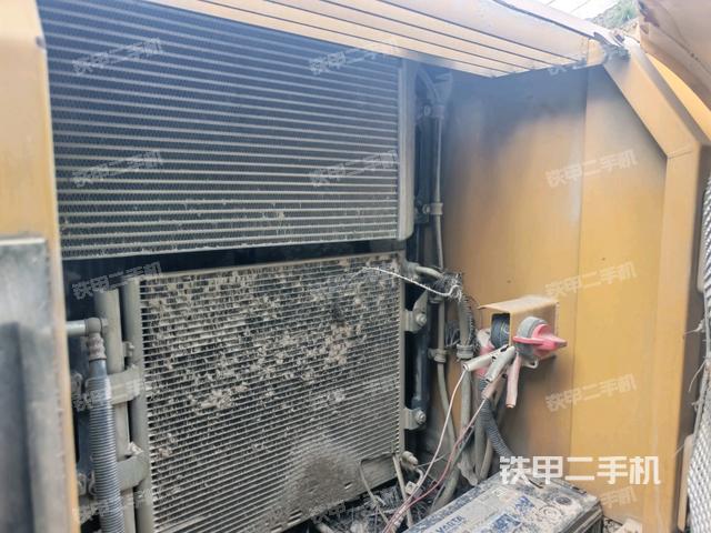 散熱器正面（大件艙室）