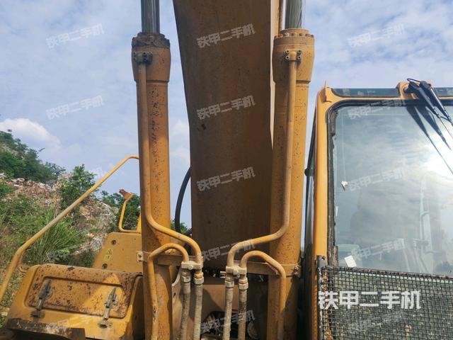 鏟斗45度(工作和回轉(zhuǎn)裝置) 鏟斗45度(工作和回轉(zhuǎn)裝置)