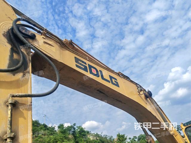 小臂整體右前(工作和回轉(zhuǎn)裝置) 小臂整體右前(工作和回轉(zhuǎn)裝置)