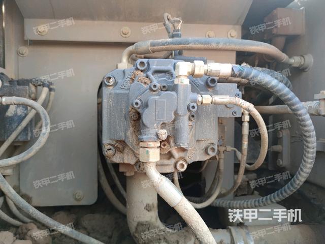 液压泵斜45 右（大件舱室）