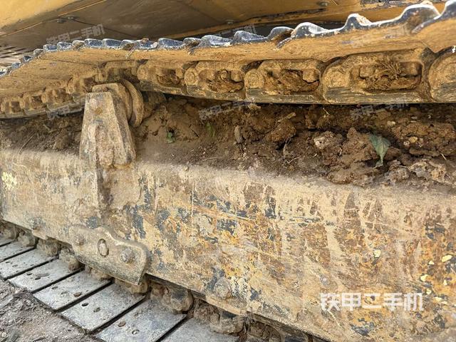 左驱动轮(行走机构) 左驱动轮(行走机构)