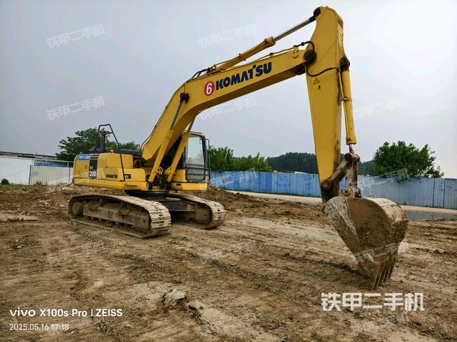 小松PC200-8M0挖掘機(jī)