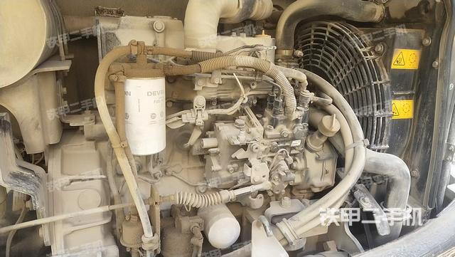 回轉(zhuǎn)馬達(dá)（上車部件）