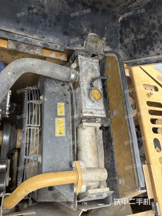 氣門室蓋螺絲特寫(上車部件) 氣門室蓋螺絲特寫(上車部件)