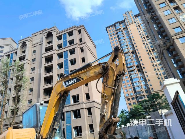大臂根部?斜(工作和回轉(zhuǎn)裝置) 大臂根部?斜(工作和回轉(zhuǎn)裝置)