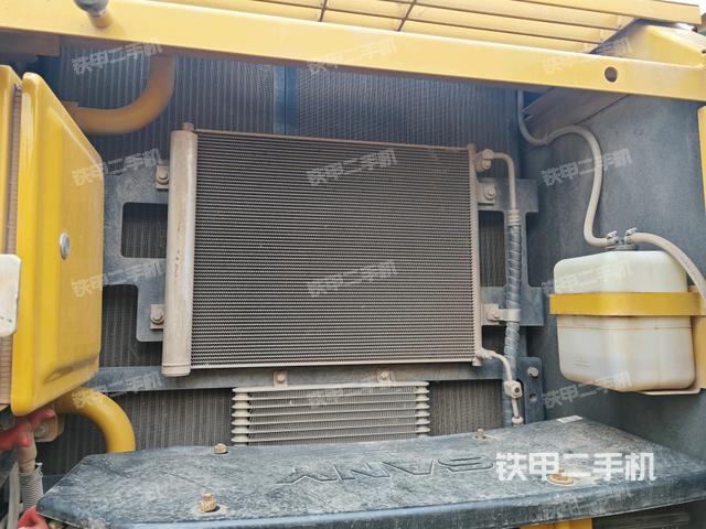 散熱器室(大件艙室) 散熱器室(大件艙室)