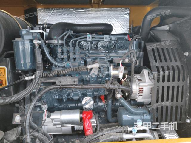 發(fā)動機(jī)整體俯視（整機(jī)外觀）