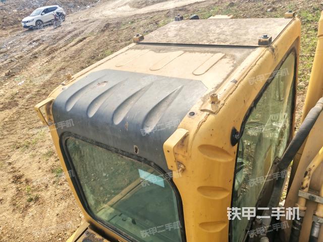 駕駛室頂部俯視(上車部件) 駕駛室頂部俯視(上車部件)