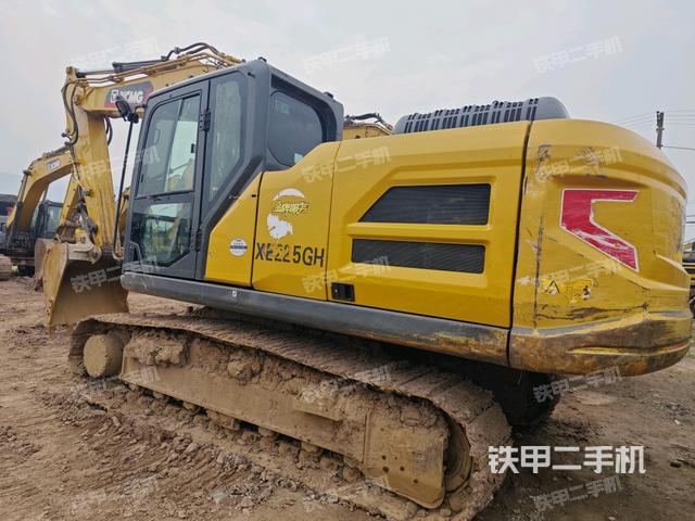 右后45(整機外觀) 右后45(整機外觀)