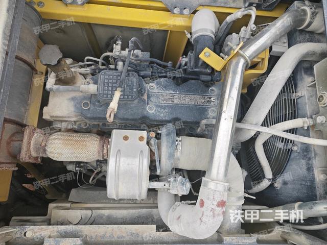 氣門室蓋螺絲特寫(上車部件) 氣門室蓋螺絲特寫(上車部件)
