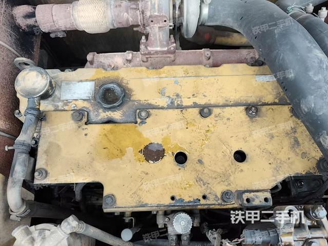 氣門室蓋螺絲特寫(上車部件) 氣門室蓋螺絲特寫(上車部件)