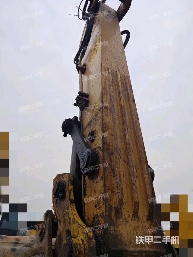 小臂整體左后(工作和回轉(zhuǎn)裝置) 小臂整體左后(工作和回轉(zhuǎn)裝置)
