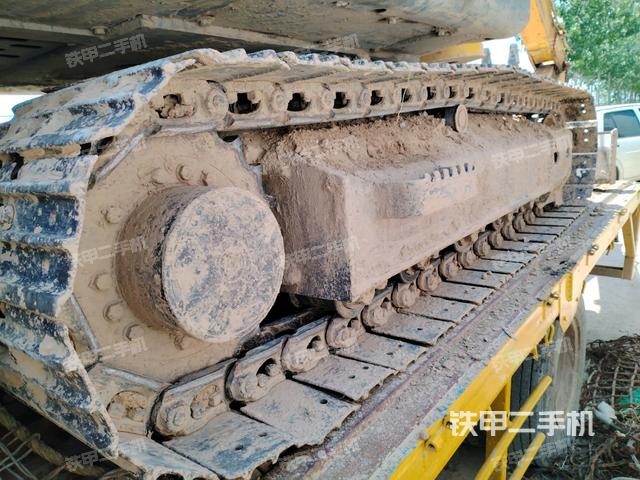 左側履帶整體?(行走機構) 左側履帶整體?(行走機構)