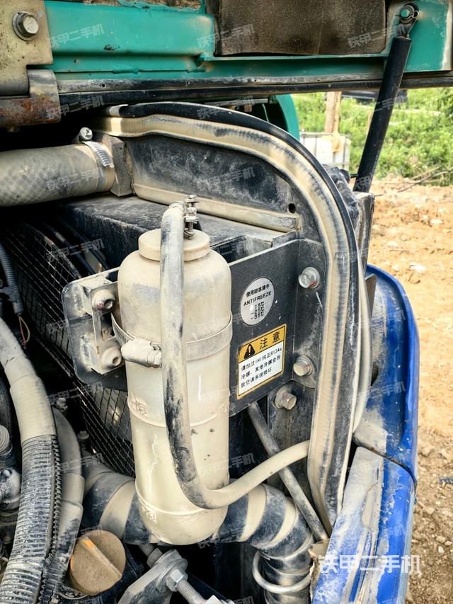 水箱+風(fēng)扇特寫(上車部件) 水箱+風(fēng)扇特寫(上車部件)