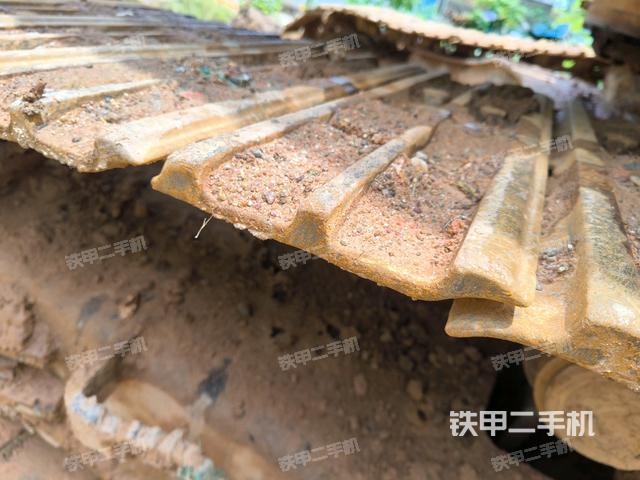 左側(cè)履帶整體?(行走機(jī)構(gòu)) 左側(cè)履帶整體?(行走機(jī)構(gòu))