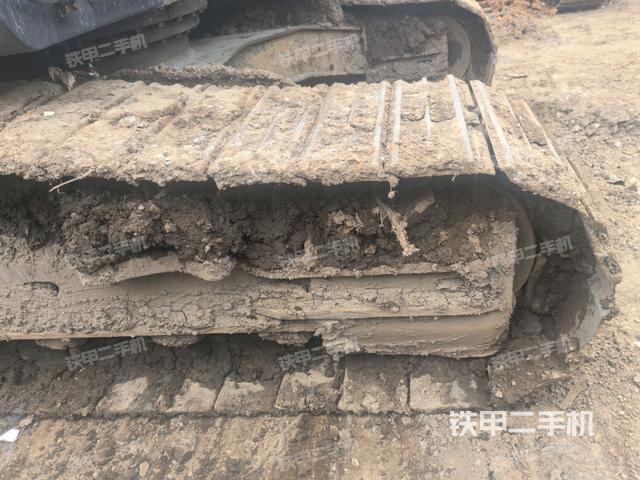 左导向轮(行走机构) 左导向轮(行走机构)