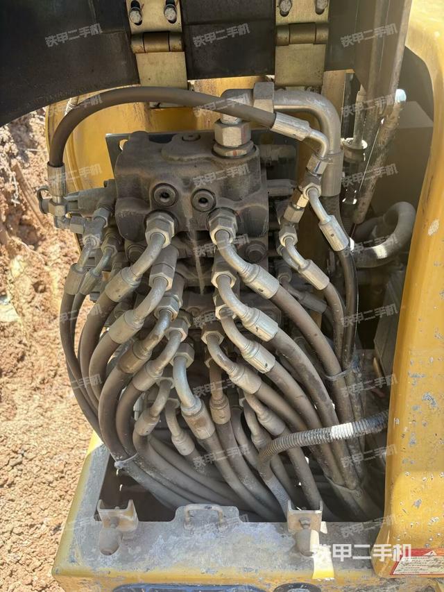 分配阀(上车部件) 分配阀(上车部件)