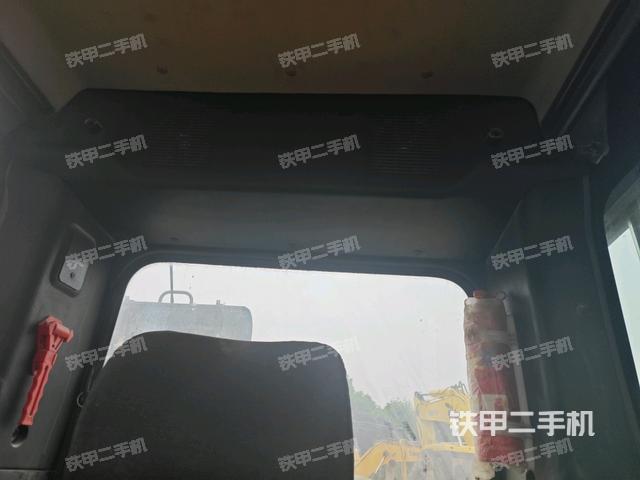 座椅后部(駕駛室部分) 座椅后部(駕駛室部分)