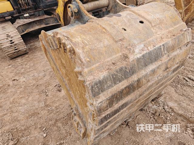 鏟斗45度(工作和回轉(zhuǎn)裝置) 鏟斗45度(工作和回轉(zhuǎn)裝置)