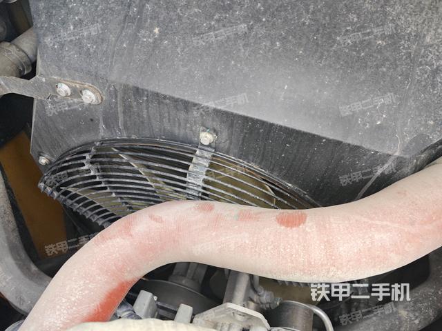 水箱+風扇特寫(上車部件) 水箱+風扇特寫(上車部件)