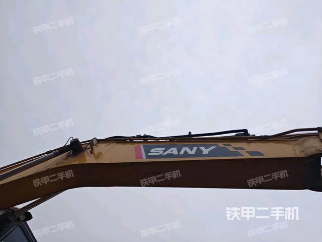 大臂整體?右側(cè)(工作和回轉(zhuǎn)裝置) 大臂整體?右側(cè)(工作和回轉(zhuǎn)裝置)