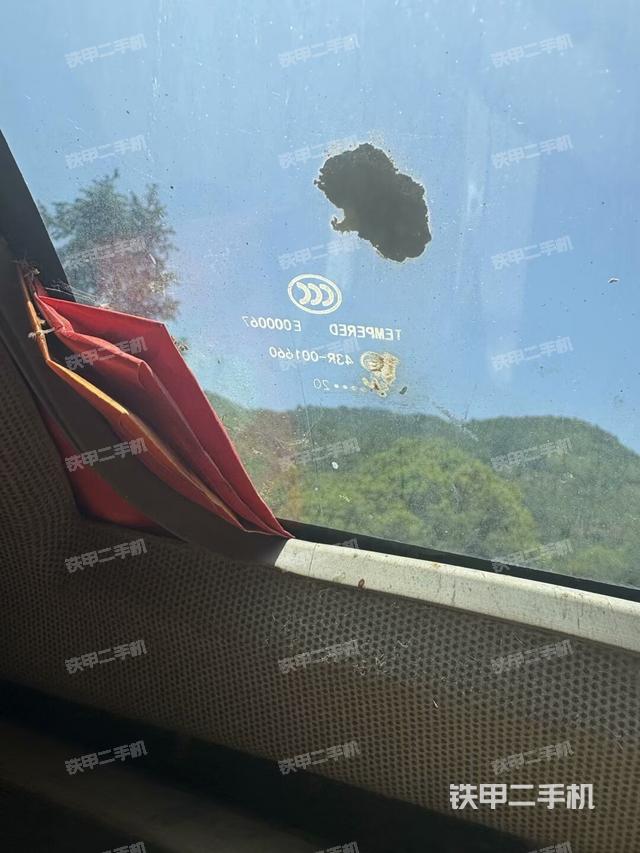 座椅后部(驾驶室部分) 座椅后部(驾驶室部分)